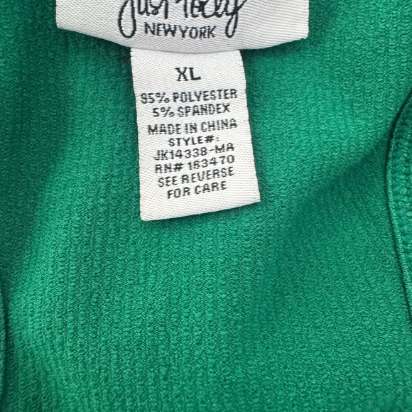 Green Ribbed Tank Top - Picture 3 of 3